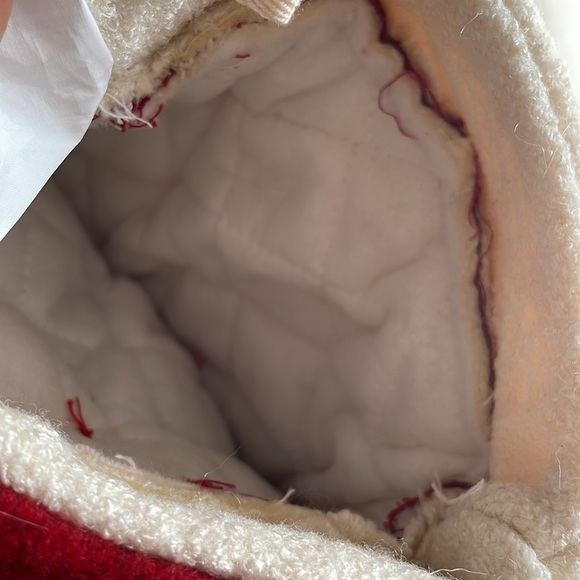 ๐
 Vintage Russ Santa Oven Mitt  - Charming Holiday Decor! ๐
 - Picture 6 of 6